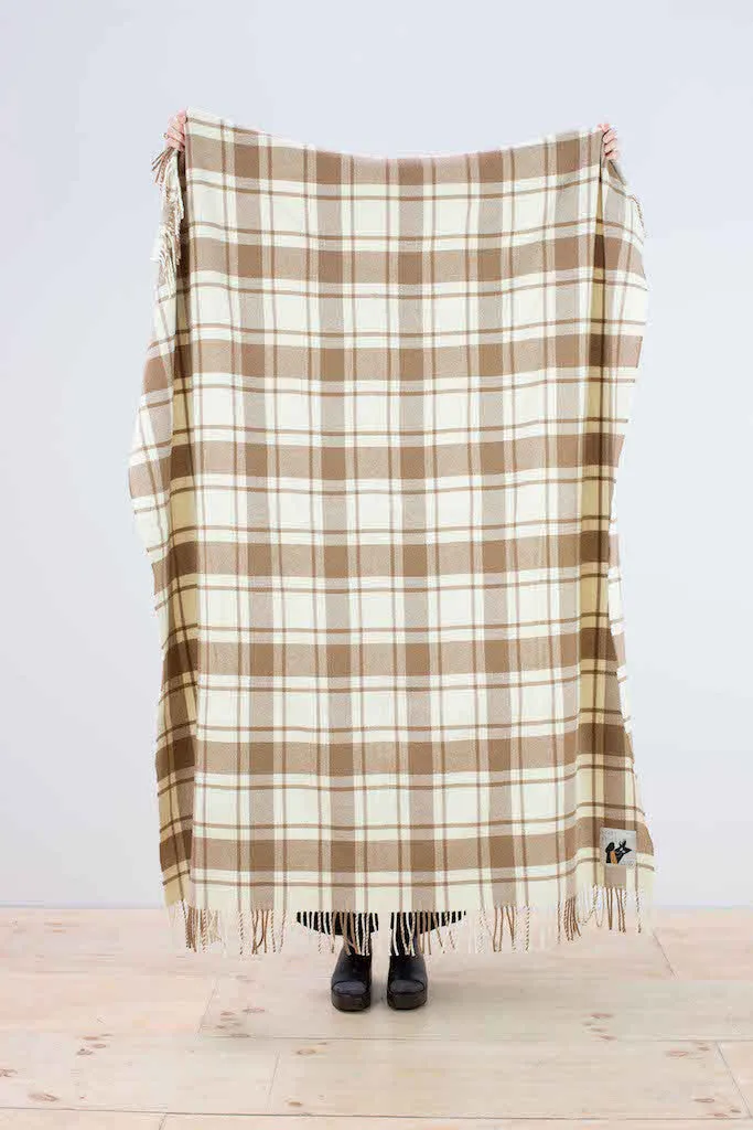Lightweight Strath Throw