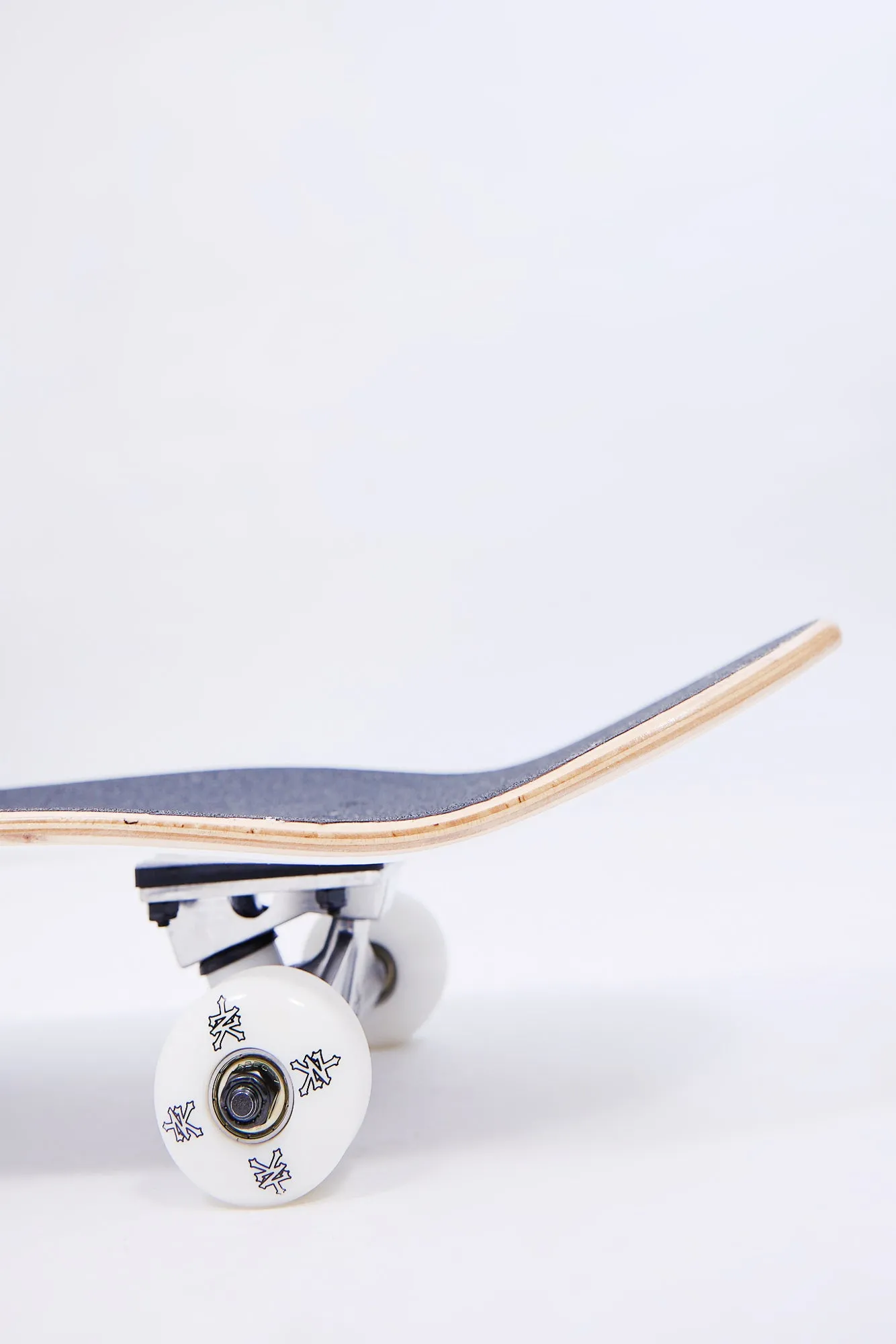 Zoo York Crackerjack Logo Skateboard 8"